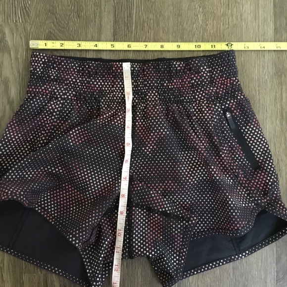 Lululemon Tracker Short V Reflective SeaWheeze - High Tempo Camo Orange Multi - Picture 10 of 11
